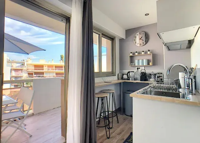 Lejlighed Juan Les Pins Centre - Neuf Avec Terrasse - 3 Mins Des Plages - Jazz